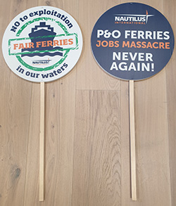 nautilus_po_ferries_fair_ferries_lollipop_placards_web.jpg nautilus_po_ferries_fair_ferries_lollipop_placards_web.jpg