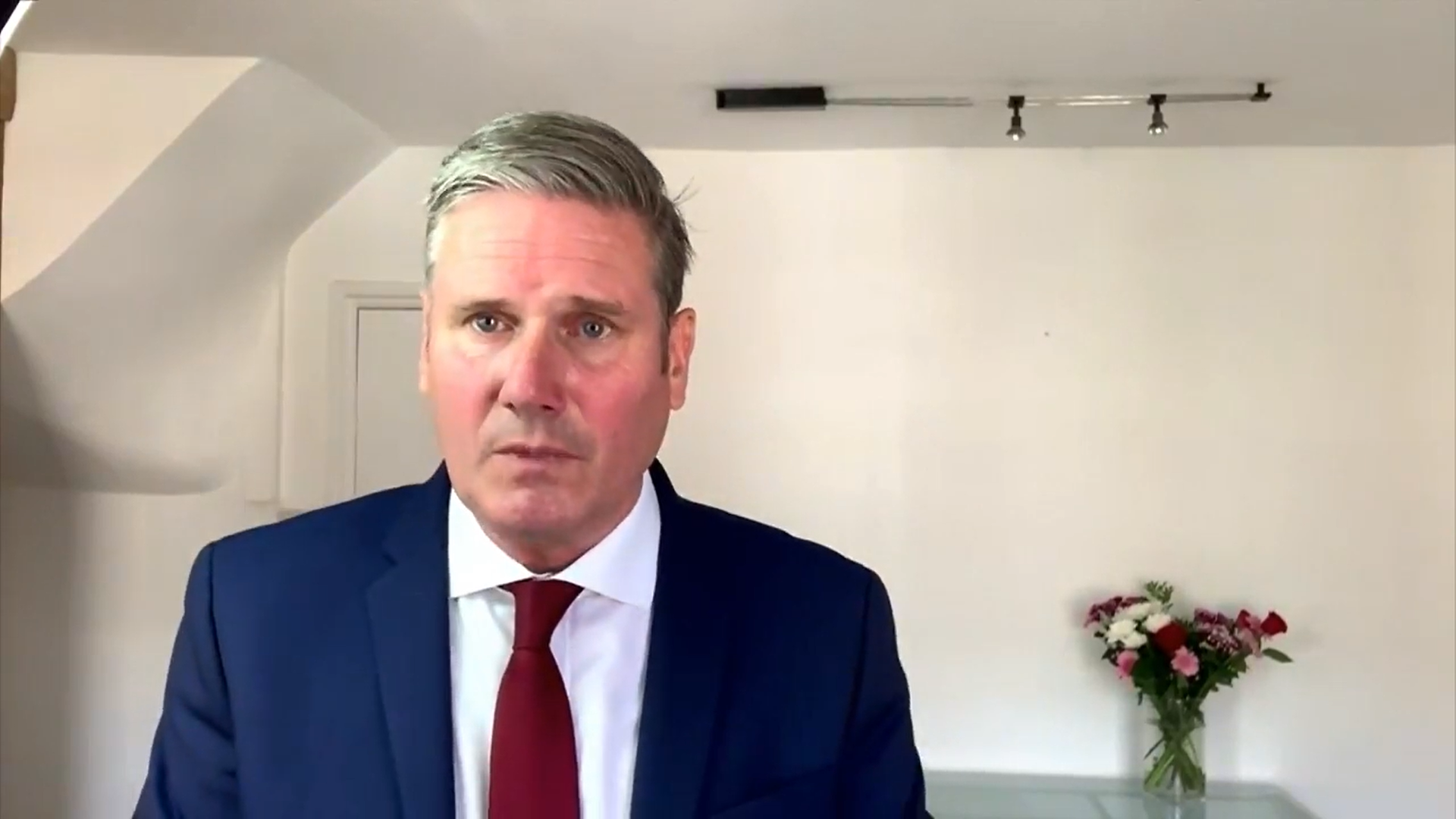 Labour leader Keir Starmer responds to a question from Nautilus member Chaynee Hodgetts Image:Labour leader Keir Starmer responds to a question from Nautilus member Chaynee Hodgetts