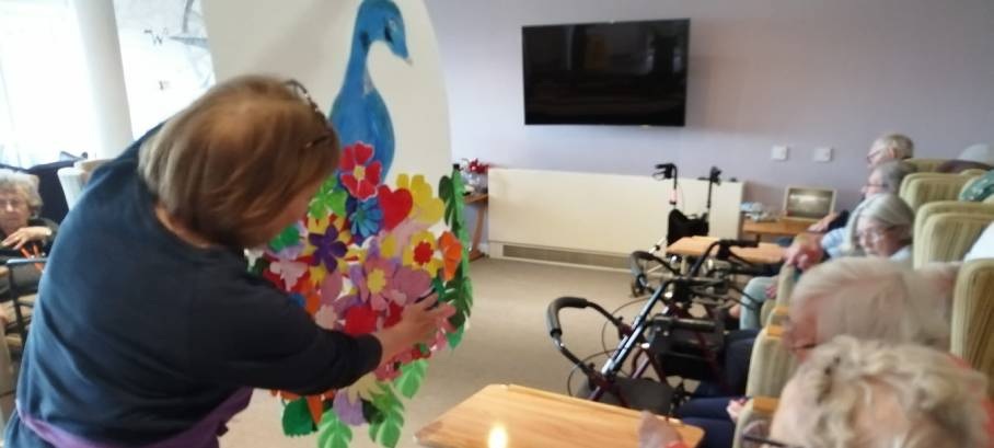 A 'creative mojo' art project takes shape at the Care Home Image:A 'creative mojo' art project takes shape at the Care Home
