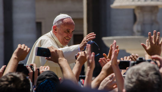 Pope Francis, whose calls for governments to repatriate seafarers stranded by the Covid-19 pandemic echo the Nautilus Crew Change for Christmas campaign. Image: Alfredo J G A Borba, Wikimedia Commons, 2014. Image:Pope Francis, whose calls for governments to repatriate seafarers stranded by the Covid-19 pandemic echo the Nautilus Crew Change for Christmas campaign. Image: Alfredo J G A Borba, Wikimedia Commons, 2014.